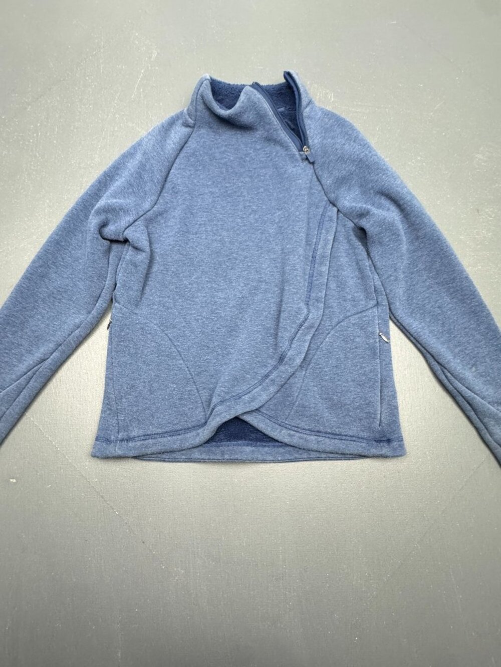 Athleta Girl Crazy Cozy Wrap 2.0 Blue Fleece Pullover Girls Size Medium 8-10 Zip